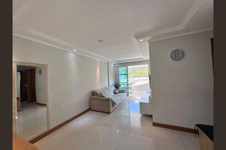 Apartamento à venda com 76m², 3 quartos e 1 vagaSala