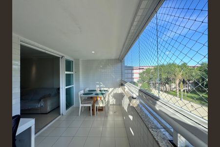 Apartamento à venda com 76m², 3 quartos e 1 vagaVaranda