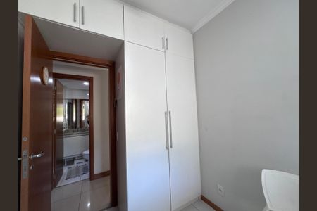 Apartamento à venda com 76m², 3 quartos e 1 vagaQuarto 2