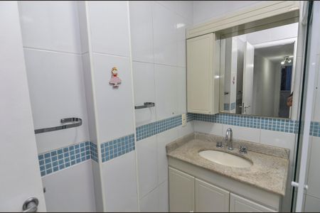Apartamento para alugar com 100m², 3 quartos e 1 vaga Apartamento para alugar com 100m², 3 quartos e 1 vagaBanheiro Social