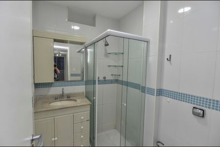 Apartamento para alugar com 100m², 3 quartos e 1 vaga Apartamento para alugar com 100m², 3 quartos e 1 vagaBanheiro Social