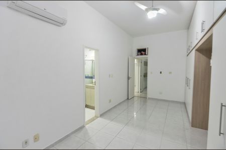 Apartamento para alugar com 100m², 3 quartos e 1 vaga Apartamento para alugar com 100m², 3 quartos e 1 vagaSuíte