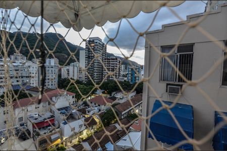 Apartamento para alugar com 100m², 3 quartos e 1 vaga Apartamento para alugar com 100m², 3 quartos e 1 vagaSuíte