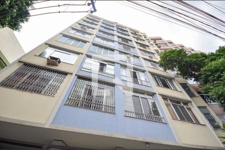 Apartamento para alugar com 100m², 3 quartos e 1 vaga Apartamento para alugar com 100m², 3 quartos e 1 vagaFachada