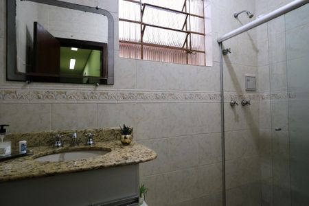 Casa para alugar com 200m², 3 quartos e 4 vagas Casa para alugar com 200m², 3 quartos e 4 vagasBanheiro