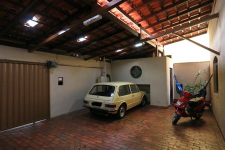 Casa para alugar com 200m², 3 quartos e 4 vagas Casa para alugar com 200m², 3 quartos e 4 vagasGaragem