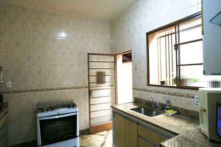 Casa para alugar com 200m², 3 quartos e 4 vagas Casa para alugar com 200m², 3 quartos e 4 vagasCozinha