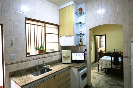 Casa para alugar com 200m², 3 quartos e 4 vagas Casa para alugar com 200m², 3 quartos e 4 vagasCozinha