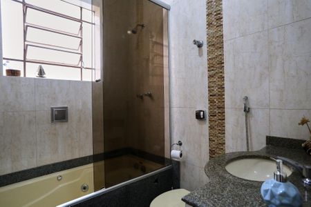 Casa para alugar com 200m², 3 quartos e 4 vagas Casa para alugar com 200m², 3 quartos e 4 vagasBanheiro da Suíte
