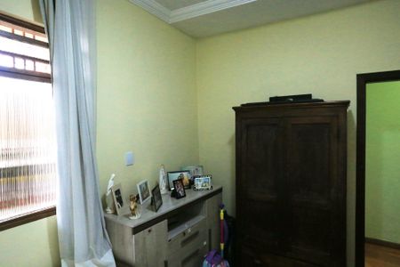 Casa para alugar com 200m², 3 quartos e 4 vagas Casa para alugar com 200m², 3 quartos e 4 vagasQuarto 1