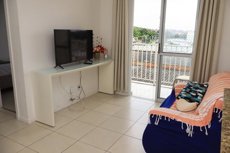 Sala de apartamento para alugar com 2 quartos, 65m² em Itapuã, Salvador