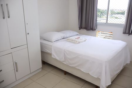 Quarto 2 de apartamento para alugar com 2 quartos, 65m² em Itapuã, Salvador