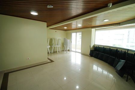 Apartamento para alugar com 130m², 2 quartos e 1 vaga Apartamento para alugar com 130m², 2 quartos e 1 vagaÁrea comum - Salão de festas