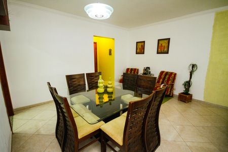 Apartamento para alugar com 130m², 2 quartos e 1 vaga Apartamento para alugar com 130m², 2 quartos e 1 vagaSala