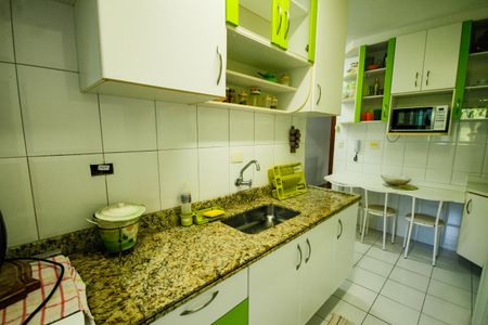 Apartamento para alugar com 130m², 2 quartos e 1 vaga Apartamento para alugar com 130m², 2 quartos e 1 vagaCozinha