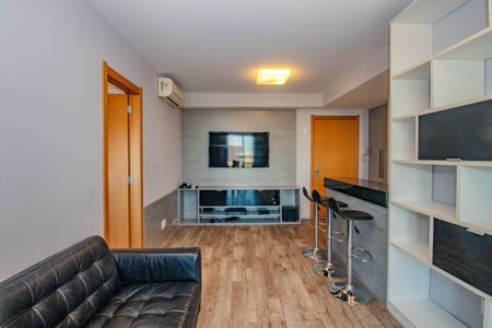Sala de apartamento para alugar com 1 quarto, 56m² em Petrópolis, Porto Alegre