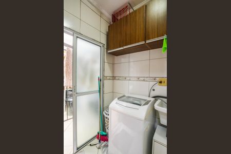 Apartamento à venda com 53m², 2 quartos e 1 vaga Apartamento à venda com 53m², 2 quartos e 1 vagaCozinha e Área de Serviço