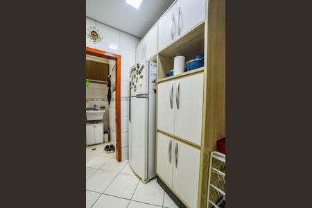 Apartamento à venda com 53m², 2 quartos e 1 vaga Apartamento à venda com 53m², 2 quartos e 1 vagaCozinha e Área de Serviço
