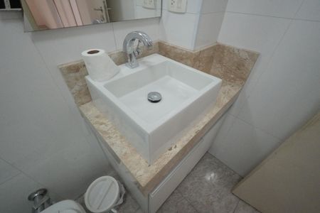 Apartamento à venda com 64m², 2 quartos e 1 vagaBanheiro