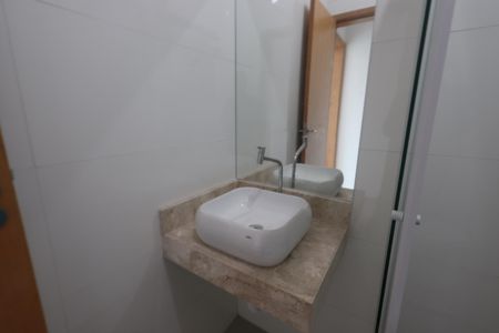 Apartamento para alugar com 42m², 2 quartos e sem vagaBanheiro