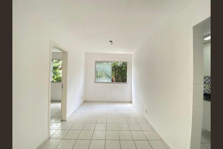 Sala de apartamento para alugar com 3 quartos, 51m² em Quintino Bocaiúva, Rio de Janeiro