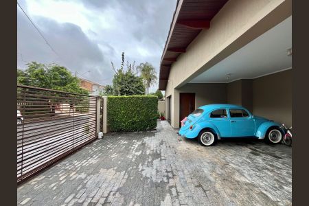 Casa de condomínio à venda com 340m², 4 quartos e 4 vagas Casa de condomínio à venda com 340m², 4 quartos e 4 vagasGaragem