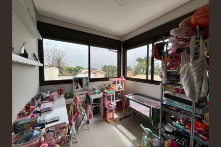 Casa de condomínio à venda com 340m², 4 quartos e 4 vagas Casa de condomínio à venda com 340m², 4 quartos e 4 vagasQuarto 2