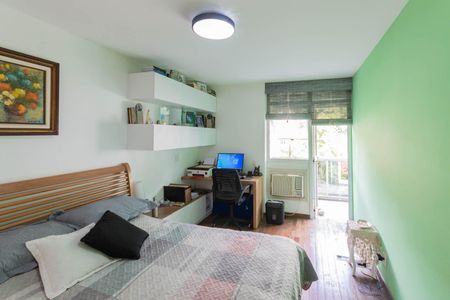 Apartamento à venda com 142m², 3 quartos e 2 vagasSuíte