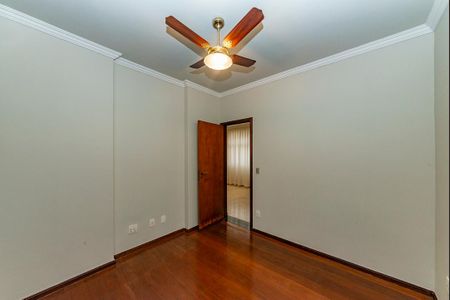 Apartamento à venda com 170m², 4 quartos e 3 vagas Apartamento à venda com 170m², 4 quartos e 3 vagasQuarto 4