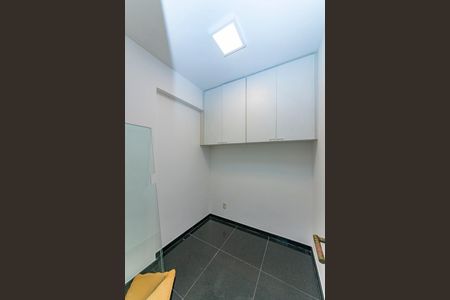 Apartamento à venda com 170m², 4 quartos e 3 vagas Apartamento à venda com 170m², 4 quartos e 3 vagasÁrea de Serviço