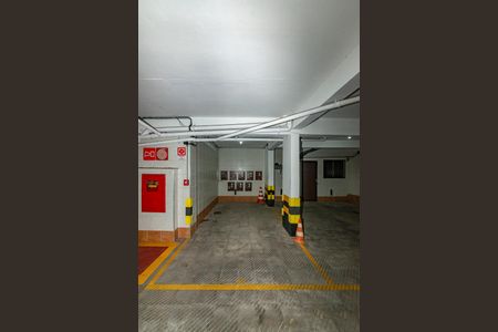 Apartamento à venda com 170m², 4 quartos e 3 vagas Apartamento à venda com 170m², 4 quartos e 3 vagasGaragem