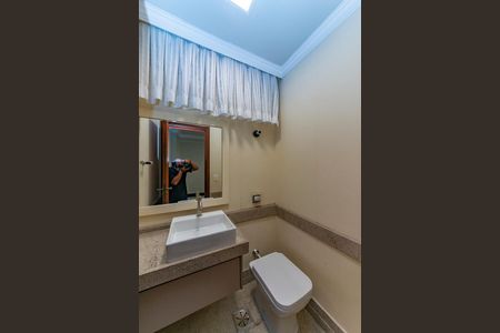 Apartamento à venda com 170m², 4 quartos e 3 vagas Apartamento à venda com 170m², 4 quartos e 3 vagasLavabo