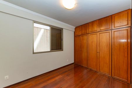 Apartamento à venda com 170m², 4 quartos e 3 vagas Apartamento à venda com 170m², 4 quartos e 3 vagasQuarto 3