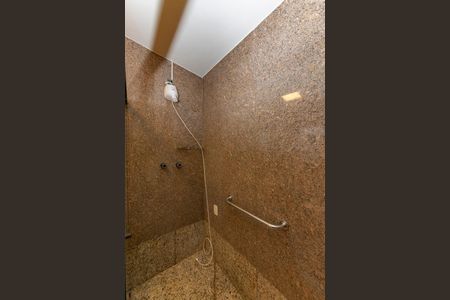 Apartamento à venda com 170m², 4 quartos e 3 vagas Apartamento à venda com 170m², 4 quartos e 3 vagasBanheiro da Suíte