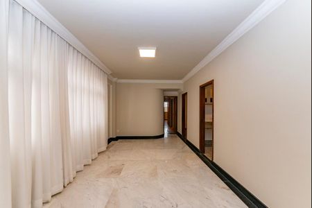 Apartamento à venda com 170m², 4 quartos e 3 vagas Apartamento à venda com 170m², 4 quartos e 3 vagasSala 2