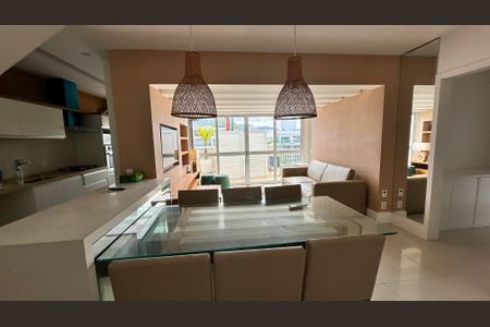 Sala de apartamento para alugar com 3 quartos, 180m² em Recreio dos Bandeirantes, Rio de Janeiro