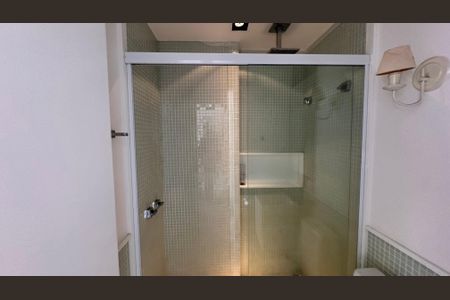 Apartamento para alugar com 180m², 3 quartos e 2 vagas Apartamento para alugar com 180m², 3 quartos e 2 vagasBanheiro do Quarto 2