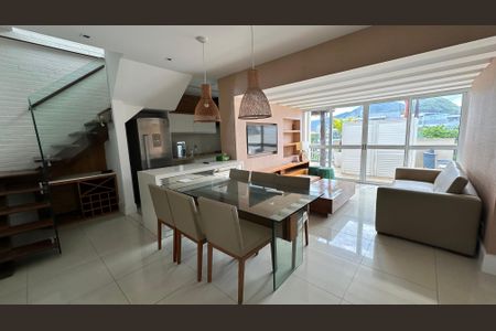 Sala de apartamento para alugar com 3 quartos, 180m² em Recreio dos Bandeirantes, Rio de Janeiro