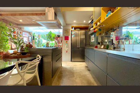 Apartamento para alugar com 139m², 2 quartos e 2 vagas Apartamento para alugar com 139m², 2 quartos e 2 vagasCozinha