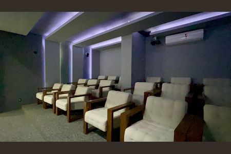 Apartamento para alugar com 139m², 2 quartos e 2 vagas Apartamento para alugar com 139m², 2 quartos e 2 vagasCinema