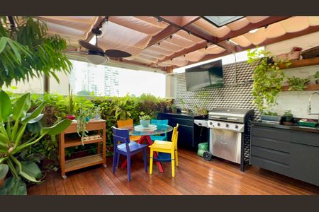 Apartamento para alugar com 139m², 2 quartos e 2 vagas Apartamento para alugar com 139m², 2 quartos e 2 vagasVaranda