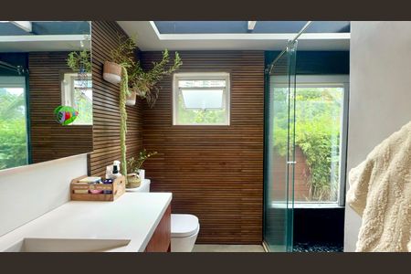 Apartamento para alugar com 139m², 2 quartos e 2 vagas Apartamento para alugar com 139m², 2 quartos e 2 vagasBanheiro da Suíte 2