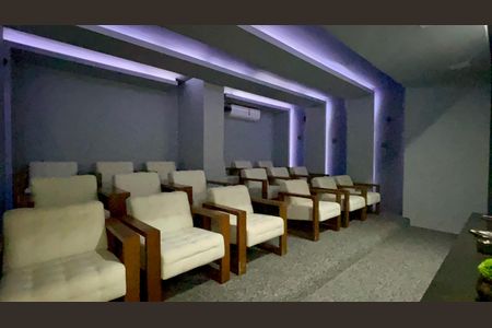 Apartamento para alugar com 139m², 2 quartos e 2 vagas Apartamento para alugar com 139m², 2 quartos e 2 vagasCinema