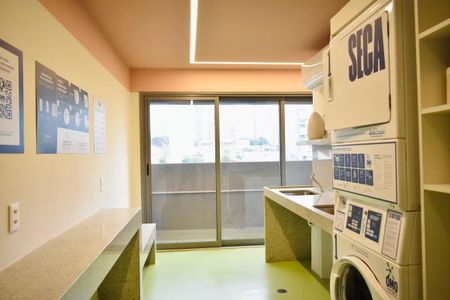 Studio para alugar com 30m², 1 quarto e sem vaga Studio para alugar com 30m², 1 quarto e sem vagaÁrea comum - Lavanderia