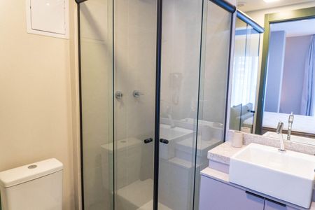 Banheiro de kitnet/studio para alugar com 1 quarto, 30m² em Vila Clementino, São Paulo