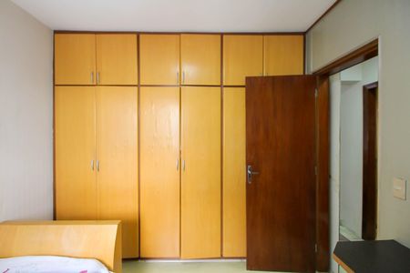 Apartamento para alugar com 98m², 3 quartos e 2 vagasQuarto 2