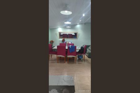 Sala de casa para alugar com 3 quartos, 119m² em São José de Imbassai, Maricá