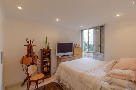 Suíte 1 de apartamento à venda com 2 quartos, 100m² em Vila Nova Conceição, São Paulo