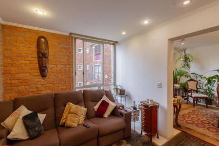 Sala de apartamento à venda com 2 quartos, 100m² em Vila Nova Conceição, São Paulo