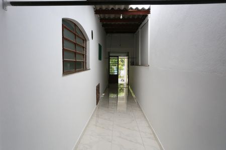 Casa para alugar com 186m², 2 quartos e 3 vagas Casa para alugar com 186m², 2 quartos e 3 vagascorredor externo